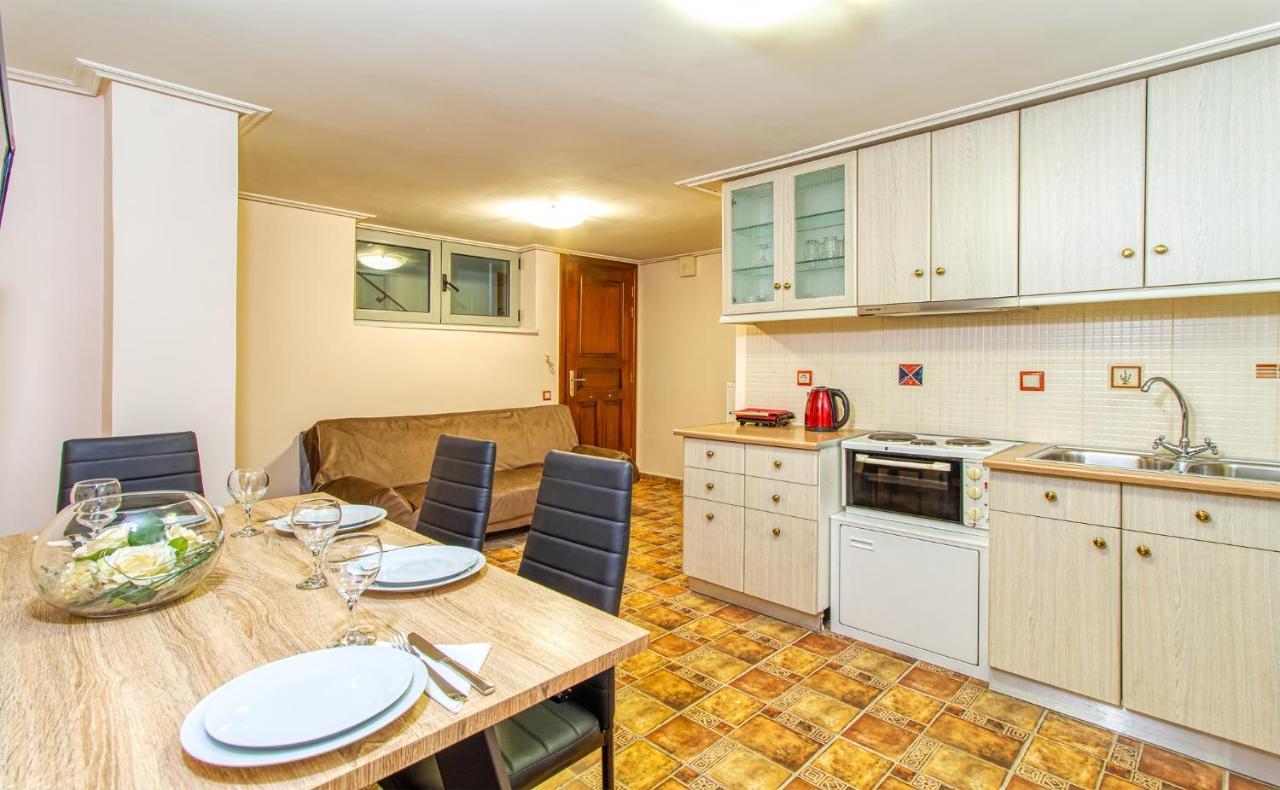 Filippos Acharnes Apartment ภายนอก รูปภาพ