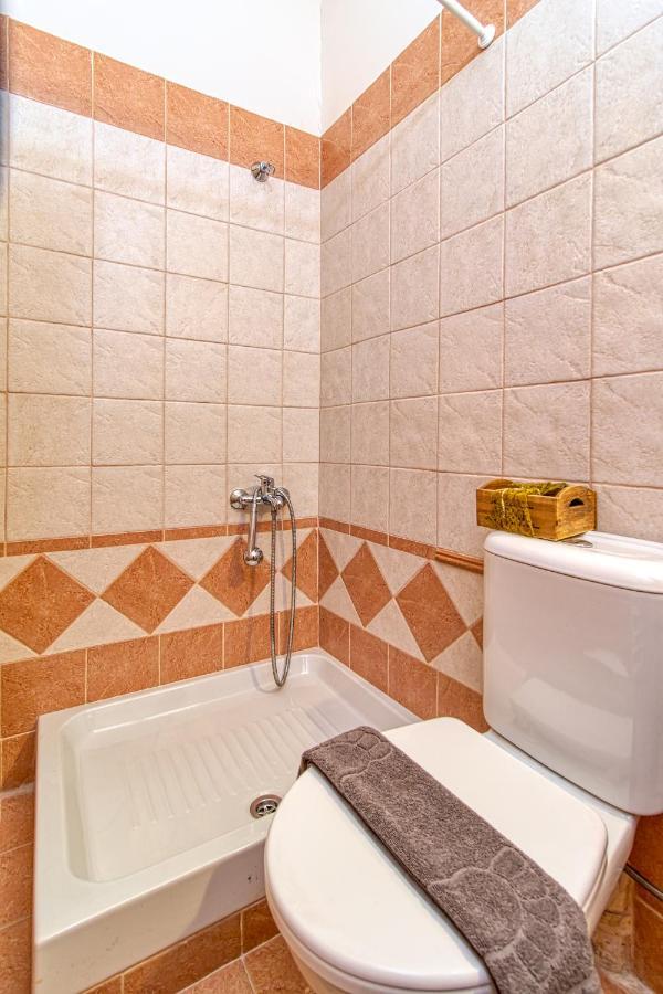 Filippos Acharnes Apartment ภายนอก รูปภาพ
